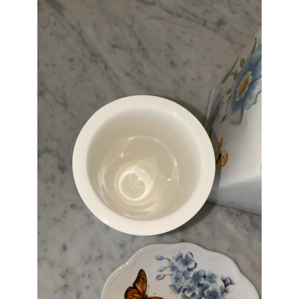 Lenox Blue floral Bathroom Set Tissue Holder Toothbrush Soap Dish Butterfly - Picture 13 of 15